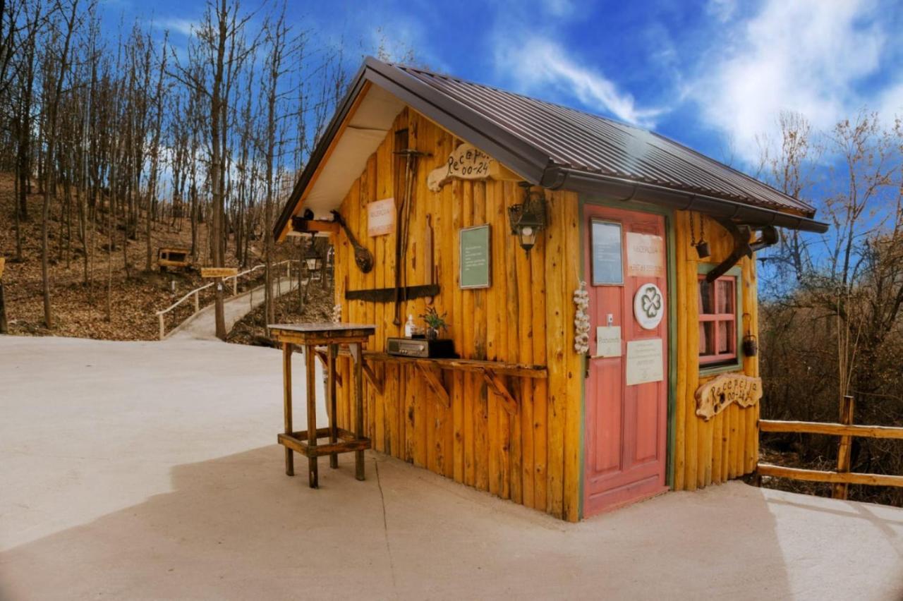 Etno Village Dolina Srece วิเทซ ภายนอก รูปภาพ