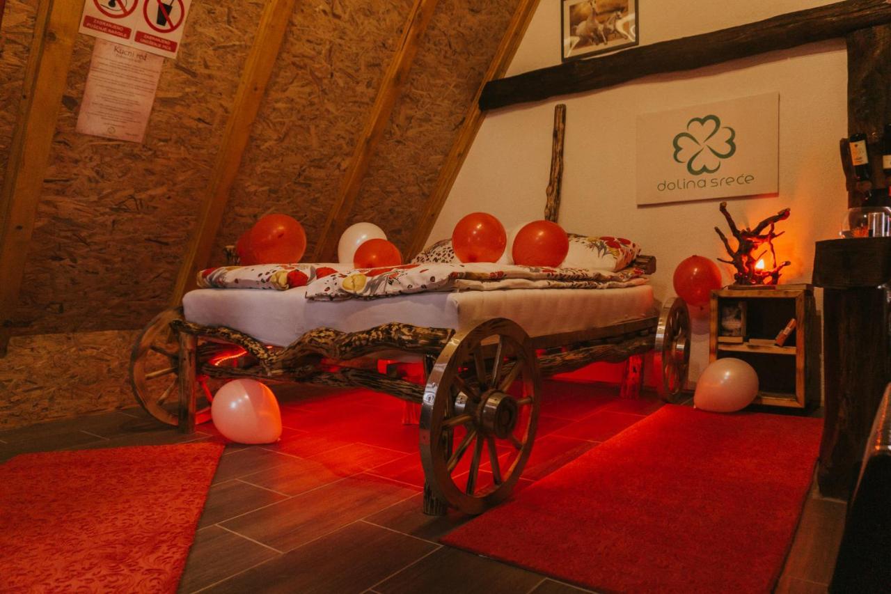 Etno Village Dolina Srece วิเทซ ภายนอก รูปภาพ